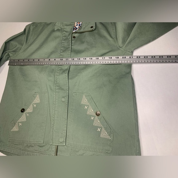 Roxy Jacket Small - Army Green- EUC - Buttons Zipper Pockets - Picture 16 of 16
